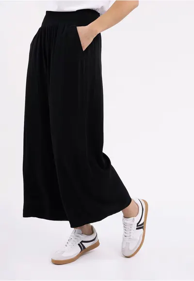 Pantaloni dama relaxed fit din viscoza - talie medie elastica - R-Amina - negru - Negru