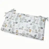 Protectie laterala pentru patut copii Kerstin Forest animals 180 x 30 cm, cu doua fete, suprafata din bumbac 100, prindere cu panglici