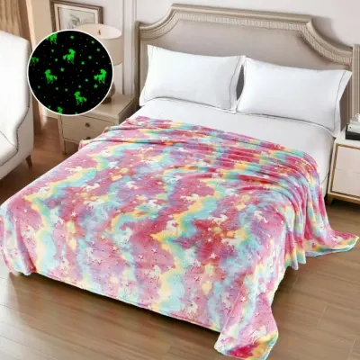 Patura Cocolino Pufoasa, Premium, cu Model Fluorescent, 200x230 cm – Confort si Eleganta de la Johny Home Pucioasa, Roz, Bleu, Galben, Unicorni