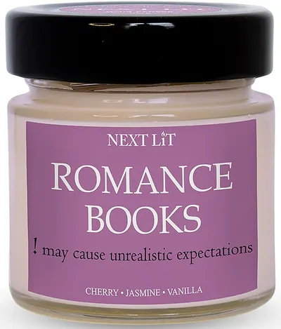 Lumânare parfumată Next Lit Genre Tales - Romance Books, 100 g
