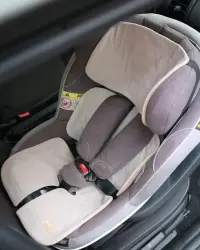 Insert antitranspiratie din in pentru scaun auto BabyLy, design 3D, respirabil