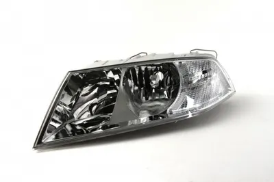 Far Stanga (H1 H7, electric, cu motor) potrivit SKODA OCTAVIA II