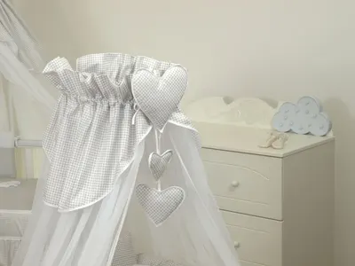 Baldachin din tul pentru patut bebe Bear Heart Grey 160x600 cm