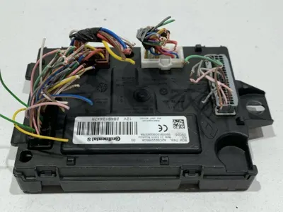 Modul confort 284B10447R Renault Clio 4 facelift (2016-2019) 0.9 tce H4B (412)