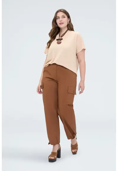 Bluza lejera cu decolteu in V - Bej