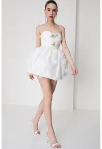 Rochie scurta cu broderie si margele - Alb murdar