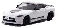 Model de colecție Carnel Modern: Automobile - Nissan Fairlady Z Version ST Ediție personalizată, alb prismă/negru super, 2023
