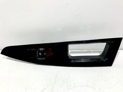 Ornament maner cu buton geam stanga spate DS73-14A568-B Ford Mondeo (2014-2022) [MK5]