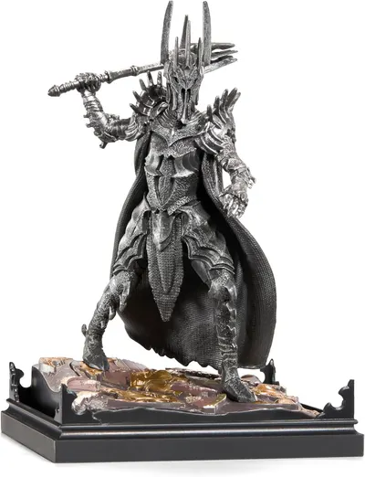 Statuetă The Noble Collection Movies: The Lord of the Rings - Sauron, 17 cm
