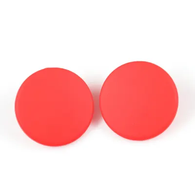 Cercei rotunzi rosii cu design minimalist
