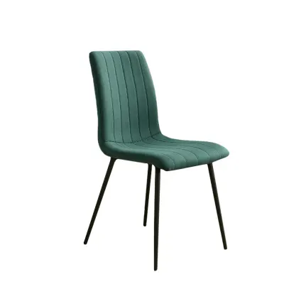 Scaun dining, tapiterie stofa, inaltime totala 91 cm, latime 43 cm, picioare metalice negre, stil elegant, verde