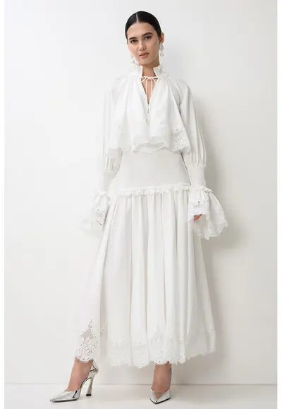 Rochie maxi cu dantela si insertii de volane Alchemy - Alb optic