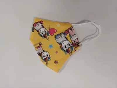 Masca textila forma cupa, reutilizabila, 2 straturi, galben cu unicorni