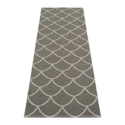 Covor tip traversă pentru interior și exterior gri 70x225 cm Kotte Charcoal – Pappelina