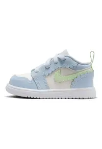 Pantofi sport JORDAN 1 LOW ALT SE FEM GT IB7120403
