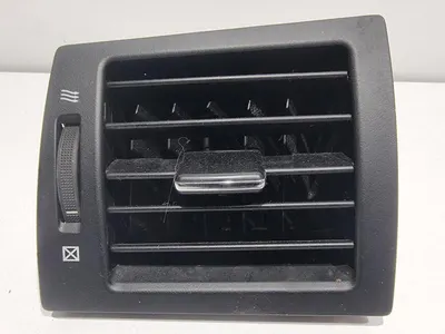 Grila ventilatie stanga fata 55660-05101 Toyota Avensis (2009-2012) [T27]