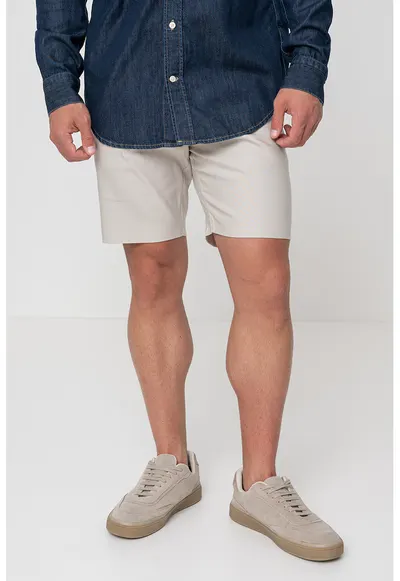 Pantaloni chino scurti din amestec de lyocell si in - Gri deschis