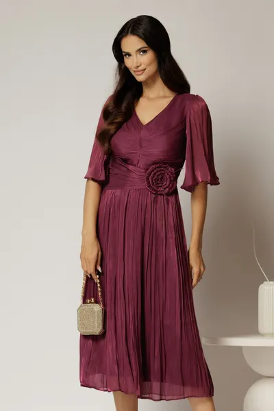 Rochie midi magenta din voal peliculizat cu decolteu V
