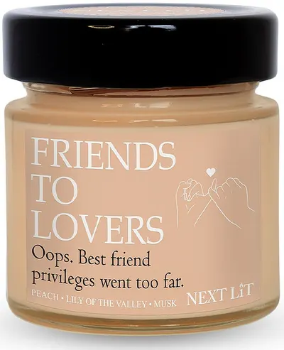 Lumânare parfumată Next Lit Burning Tropes - Friends to Lovers, 100 g