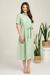 Rochie midi verde mint din viscoza in clos cu aspect sidefat si cordon in talie