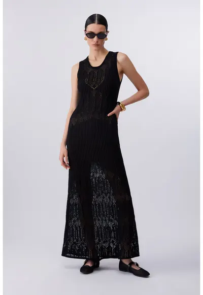 Rochie maxi fara maneci cu perforatii - Negru