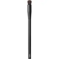 NARS Brush Soft Matte Complete Concealer pensula pentru aplicarea anticearcanului #11 1 buc
