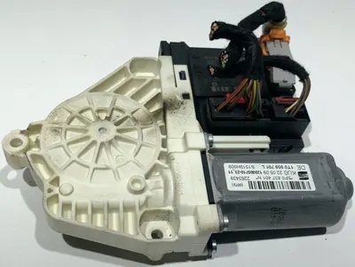 Motoras macara geam stanga fata 5P0837401N Seat Altea facelift (2009-2015) [5p]