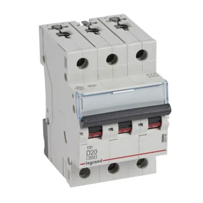 Disjunctor TX3 3P D20 6kA