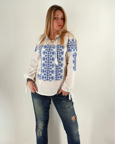 Ie Traditionala Tania