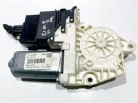 Motoras macara geam dreapta spate 1K0959704AG Volkswagen Golf 6 (2008-2013)