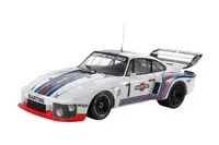 Model asamblat TAMIYA Modern: mașini - Martini Porsche 935 Turbo