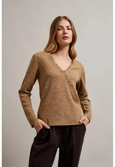 Bluza bej cu decolteu in forma de V - Bej