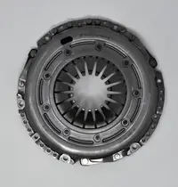 Placa presiune ambreiaj (240mm, versiune intarita) potrivit AUDI A4 B6, A4 B7, A6 ALLROAD C6, A6 C6 2.7D 3.0D 4.2 03.03-08.11