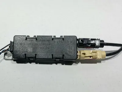 Amplificator antena 3C8035552B Volkswagen Passat CC facelift (2012-2016)