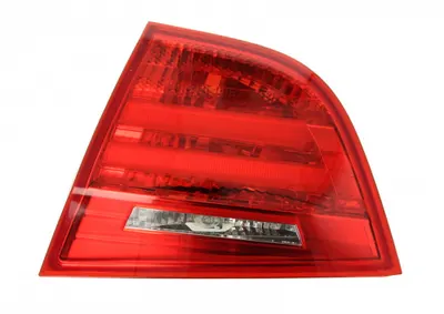Stop tripla lampa spate dreapta (interior, culoare sticla: rosu) BMW Seria 3 LIMUZINA 2008-2012