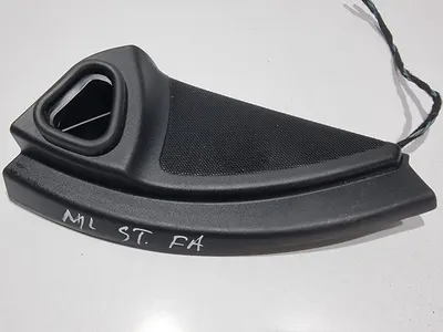 Set boxe auto / tweetere fata cu ornament A1647250198 Mercedes ML (2009-2011)[w164] facelift