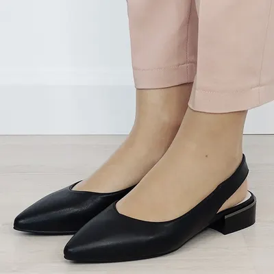 Pantofi negri decupati din piele naturala BY6943-1 03