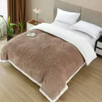 Patura Cocolino cu Fluturi 3D cu Blanita Sherpa, 200x230 cm – Confort si Eleganta de la Johny Home Pucioasa, Maroniu