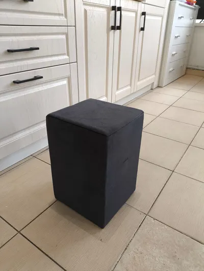 Taburet nr 5 elegant si practic