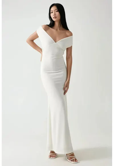 Rochie maxi - guler in forma de inima - design texturat - alb