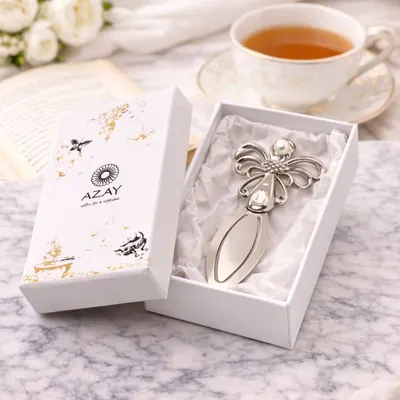 Semn de Carte Metalic Îngeraș cu Perlă și Cristale, 12 x 5 cm, Argintiu, Cadou Elegant pentru Femei, AZAY