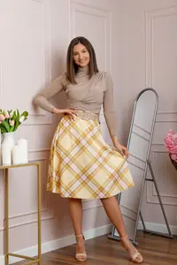 Fusta midi in carouri galben pastel cu talie elastica si curea reglabila Monroe