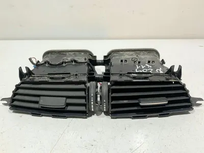 Grila ventilatie bord centrala A2048308454 Mercedes C-class facelift (2011-2015) [w204]