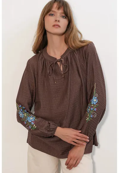 Bluza dama - bluza supradimensionata - broderie - maro nuc - viscoza-nailon