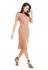 Rochie eleganta mulata midi cu decupaj la decolteu si maneci scurte - - Bej