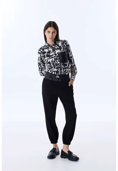 Pantaloni crop relaxed fit cu talie elastica - Negru