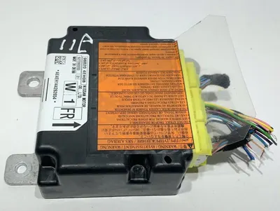 Calculator airbag 988204EH0B Nissan Qashqai 2 (2013-2016) [J11]