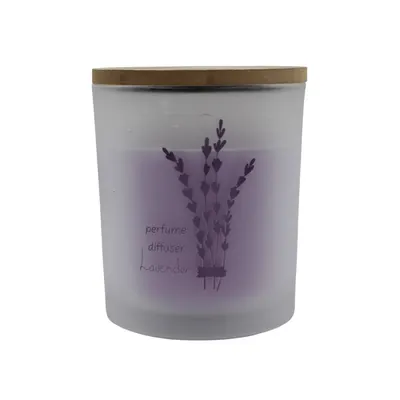 Lumânare parfumată în pahar aromă lavandă