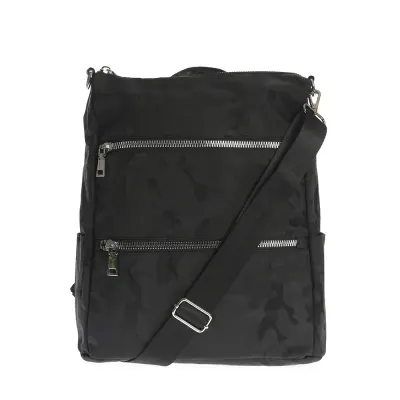 Rucsac negru cu imprimeu camuflaj si fermoare metalice