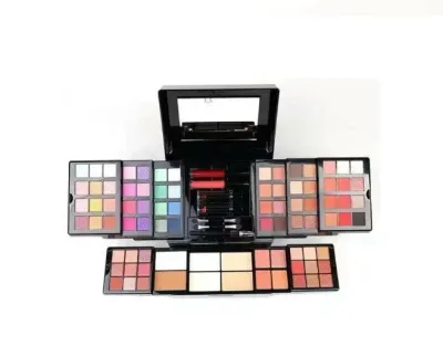 Trusa make-up profesionala Miss Rose, 84 Culori 7002-006